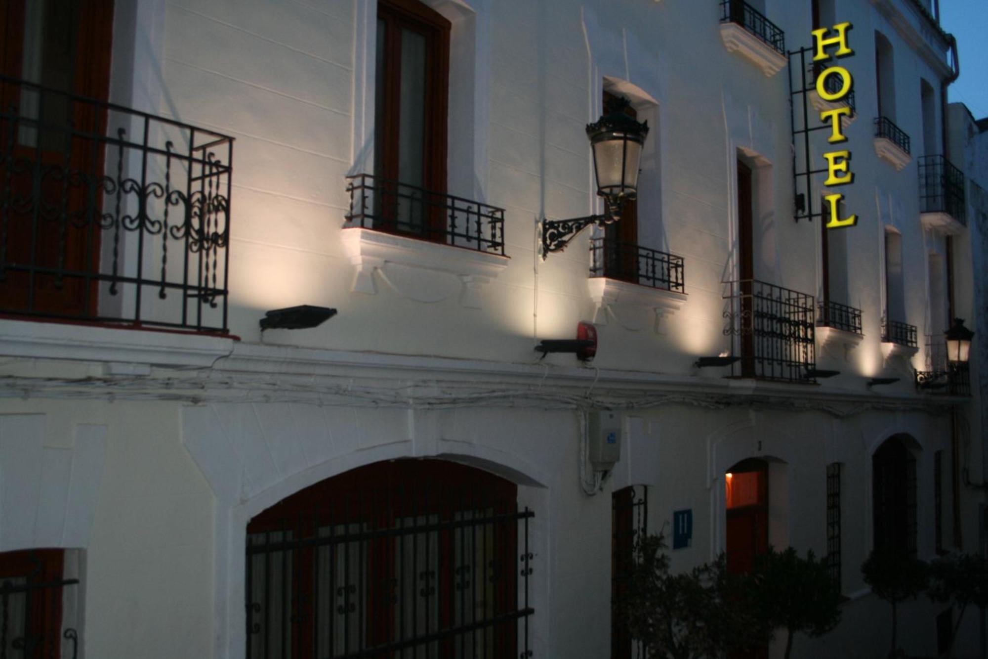 Hotel Castilla Caceres Ngoại thất bức ảnh