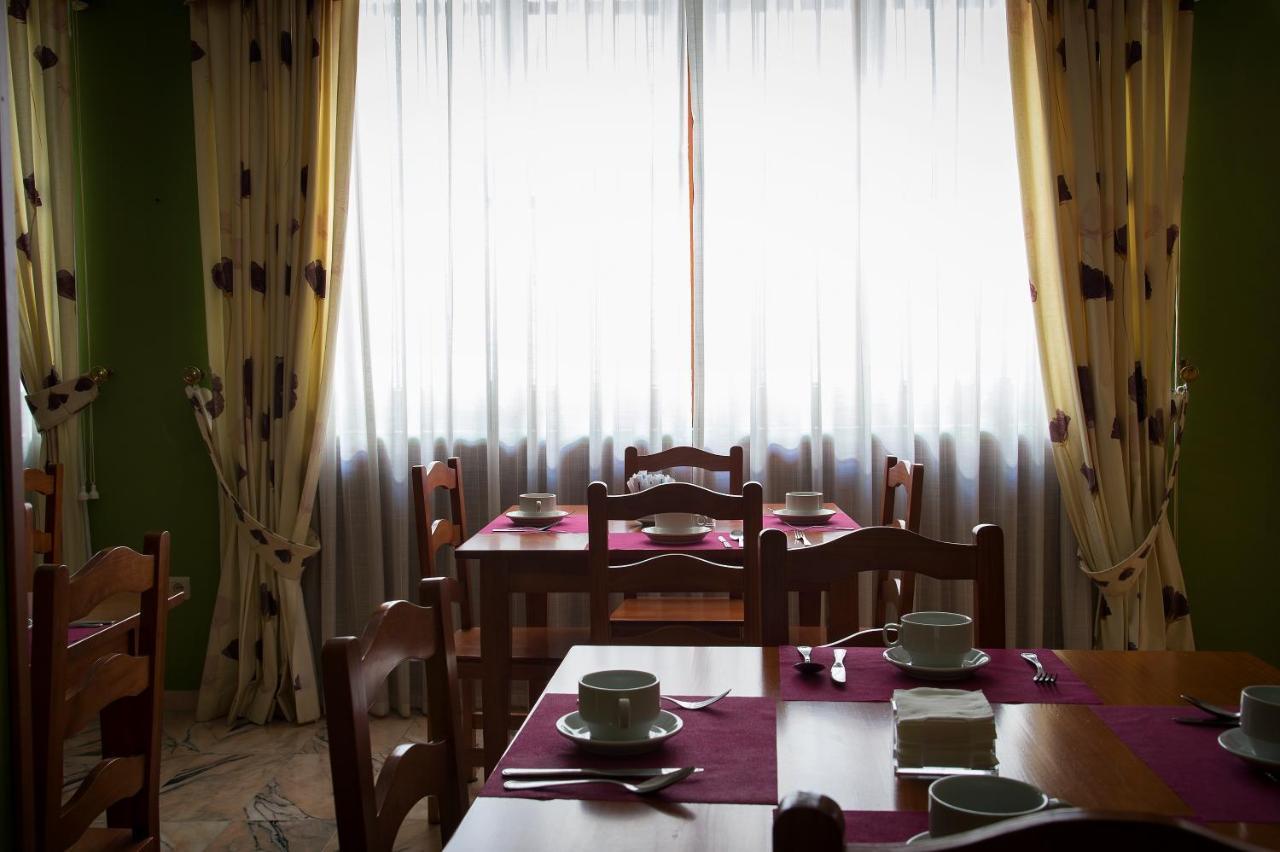 Hotel Castilla Caceres Ngoại thất bức ảnh