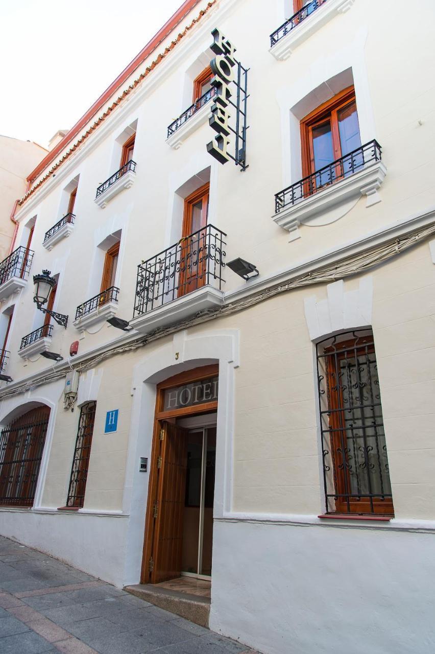 Hotel Castilla Caceres Ngoại thất bức ảnh